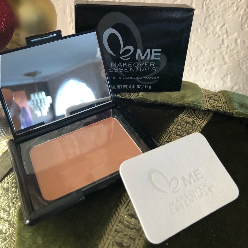 ME Makeover Essential, Sunkissed Bronzing Power